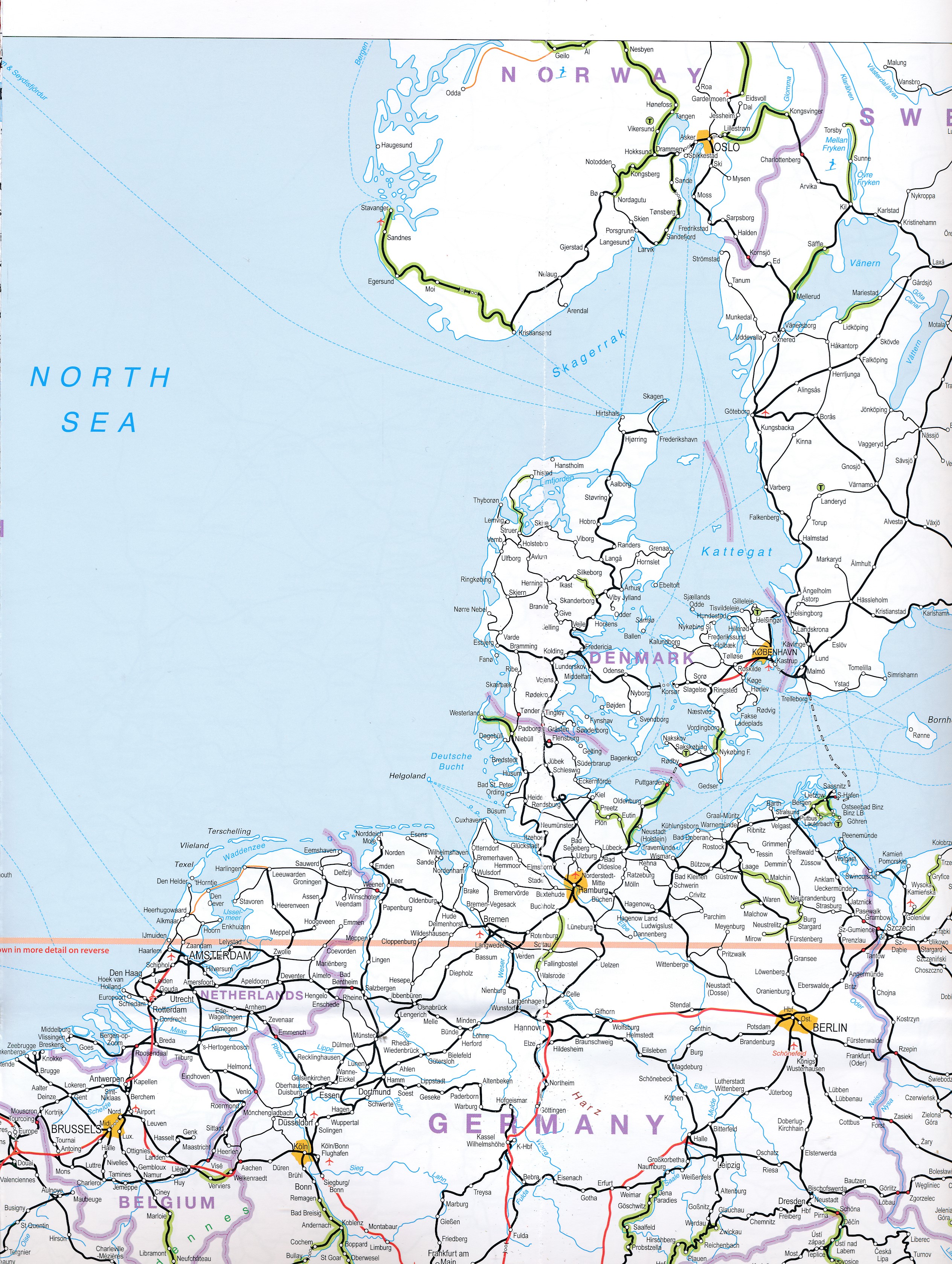 Rail Map Europe: 9781838408008: : Books