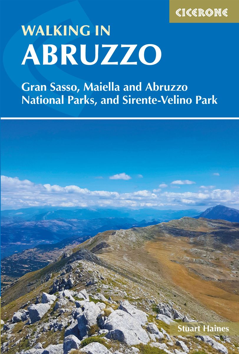 Online bestellen: Wandelgids Walking in Abruzzo - Abruzzen | Cicerone