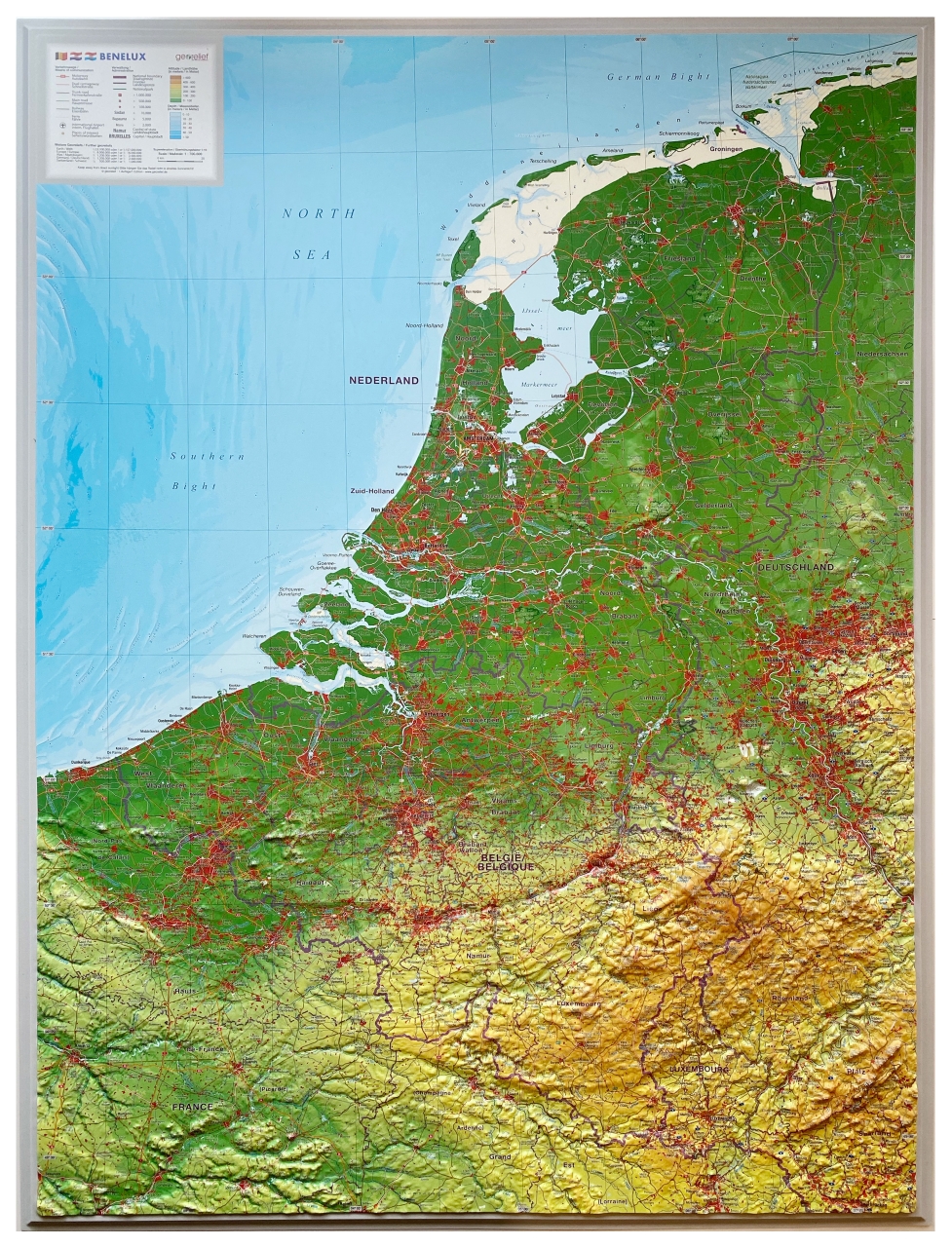 Online bestellen: Reliëfkaart Benelux met voelbaar 3D reliëf | 77 x 57 cm | GeoRelief